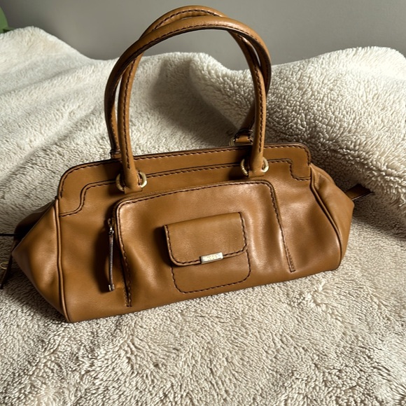 Tod's Handbags - TOD’S  Leather Shoulder Purse/Bag